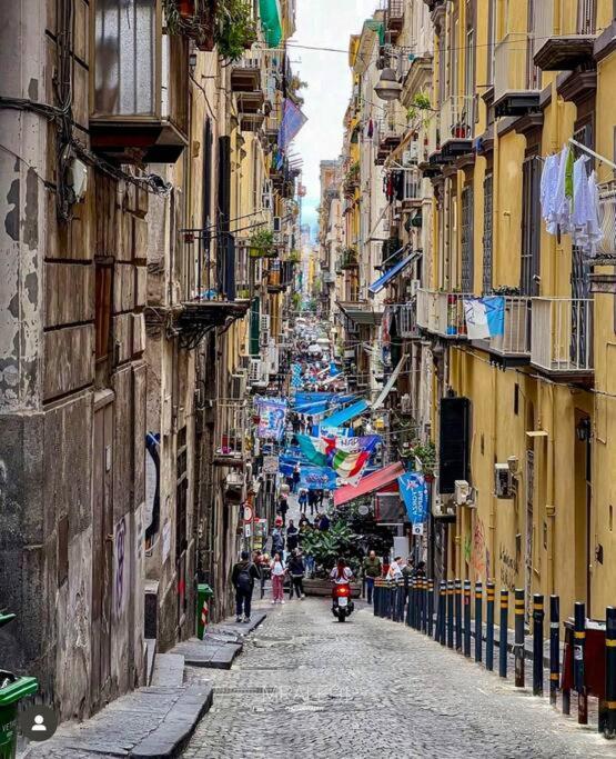 Maclahouse Centrale * Napoli
